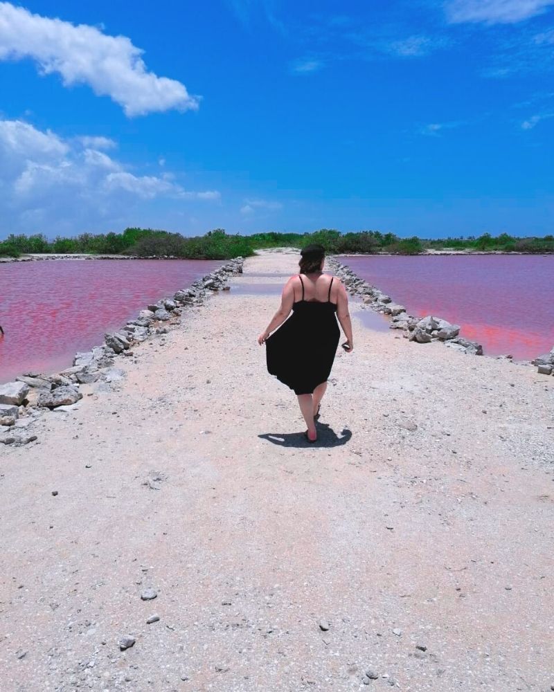woman in Xtampu pink lakes