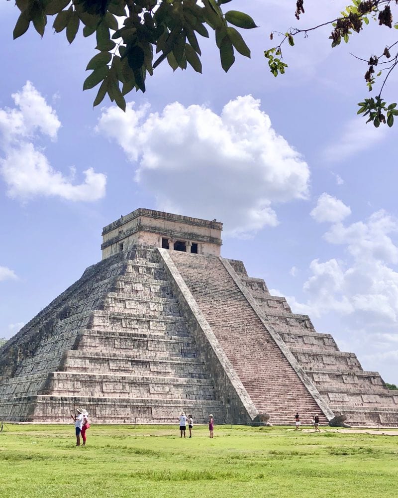 chichen itza mayan ruins in mexico