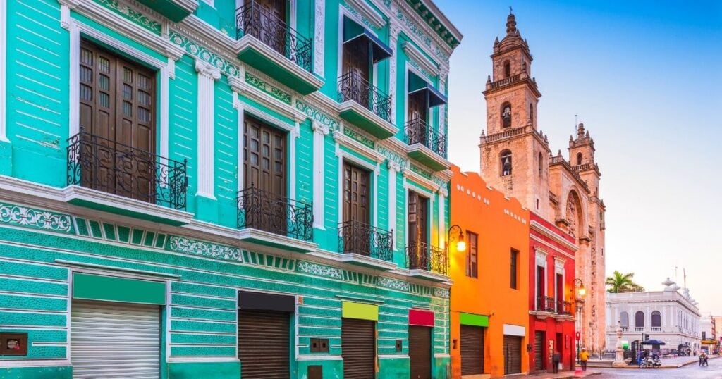 Merida colorful buildings