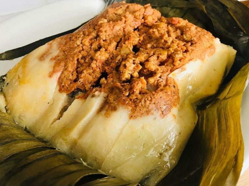 colado tamale with meat inside | best yucatan foods